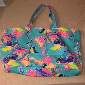 Lilly Pulitzer tote. 20X14 inches.